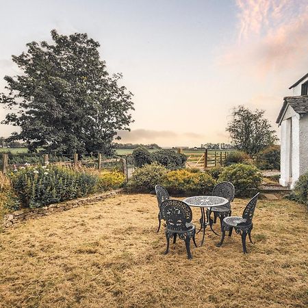 The Gilpin Farmhouse, Lake District Getaway Levens Экстерьер фото