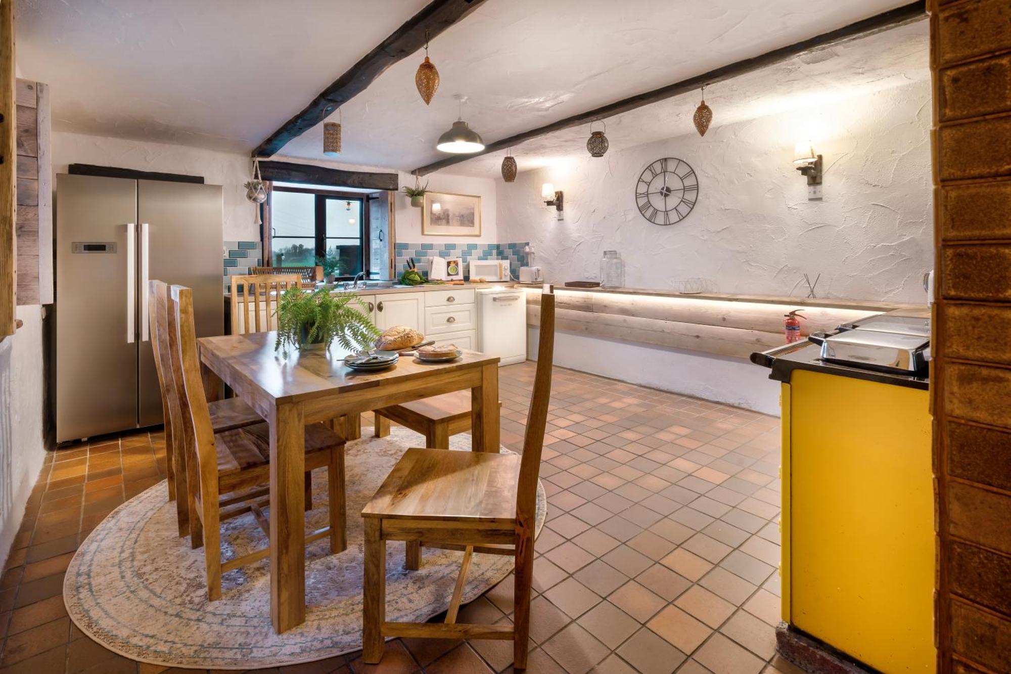 The Gilpin Farmhouse, Lake District Getaway Levens Экстерьер фото