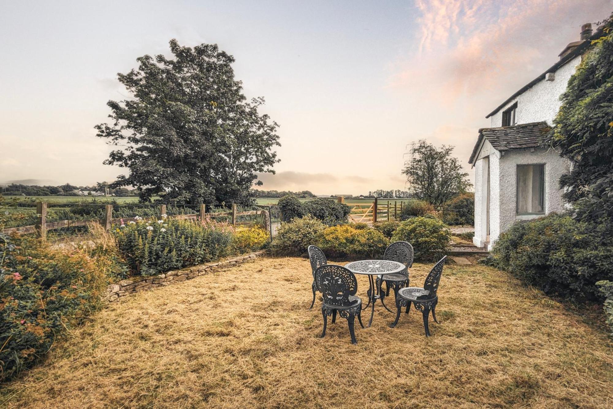 The Gilpin Farmhouse, Lake District Getaway Levens Экстерьер фото